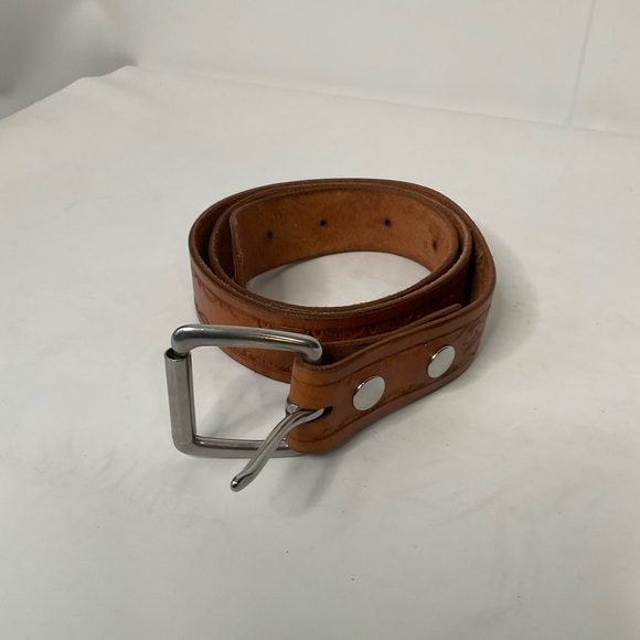 Leather Brown Belt w/Silver Plated Hardware w/Scalloped Design on Belt Size~ 48” - Picture 3 of 13